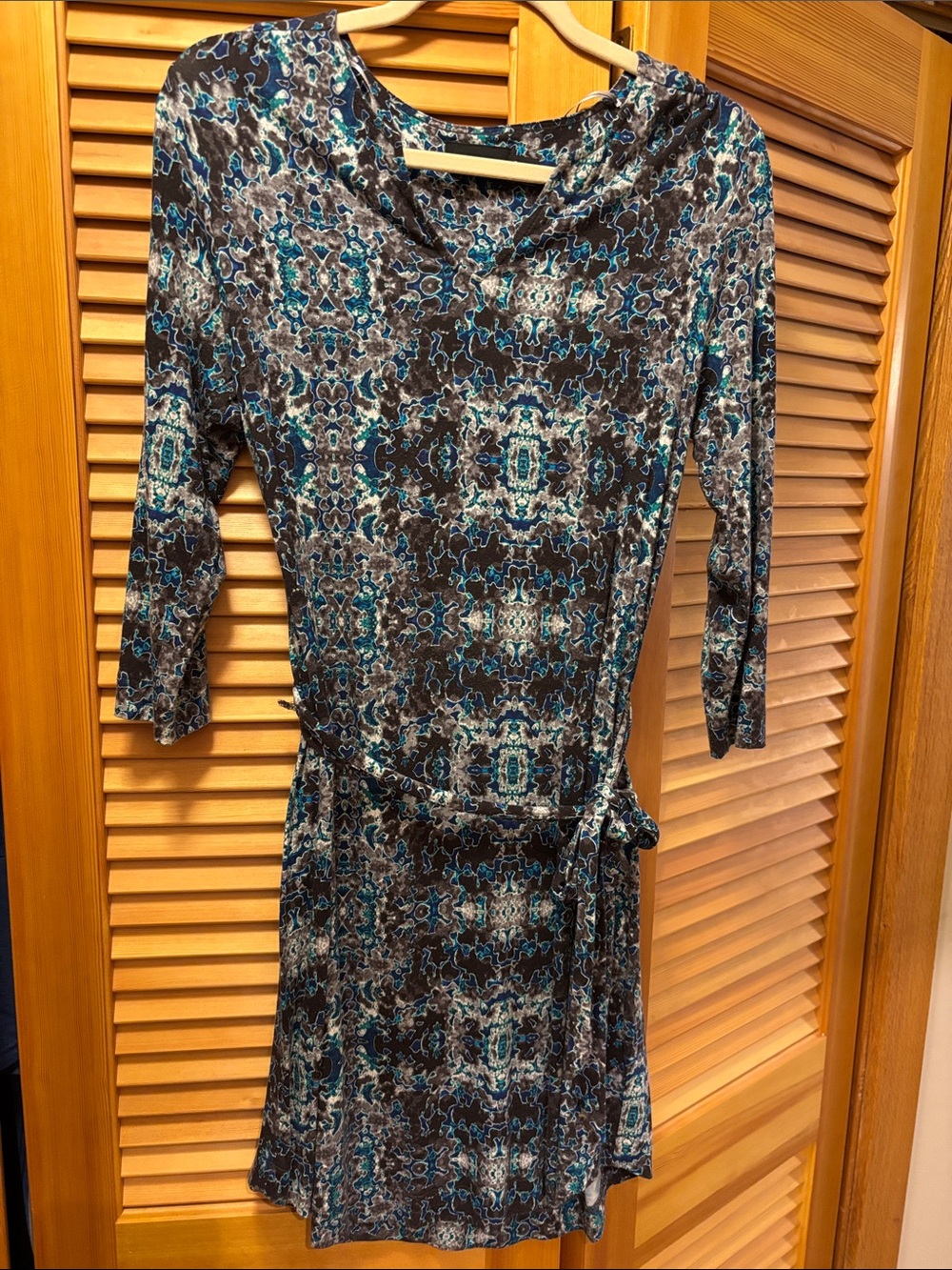 Printed 3/4 sleeve Wrap Dress